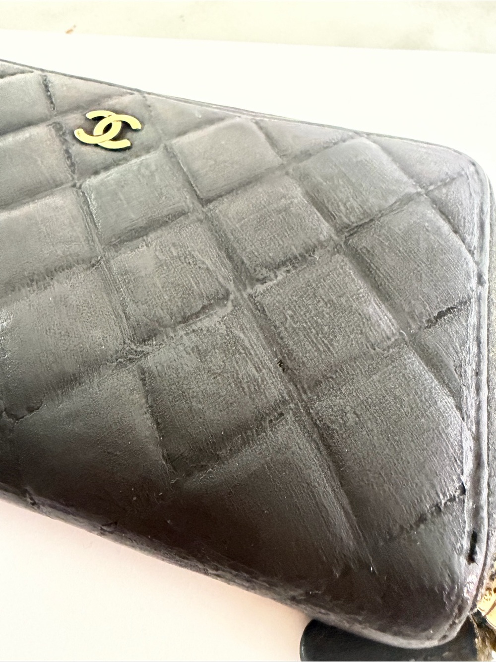 CHANEL Black Quilted Zip Wallet with Gold CC Emblem FAIR CONDITION - Picture 5 of 16
